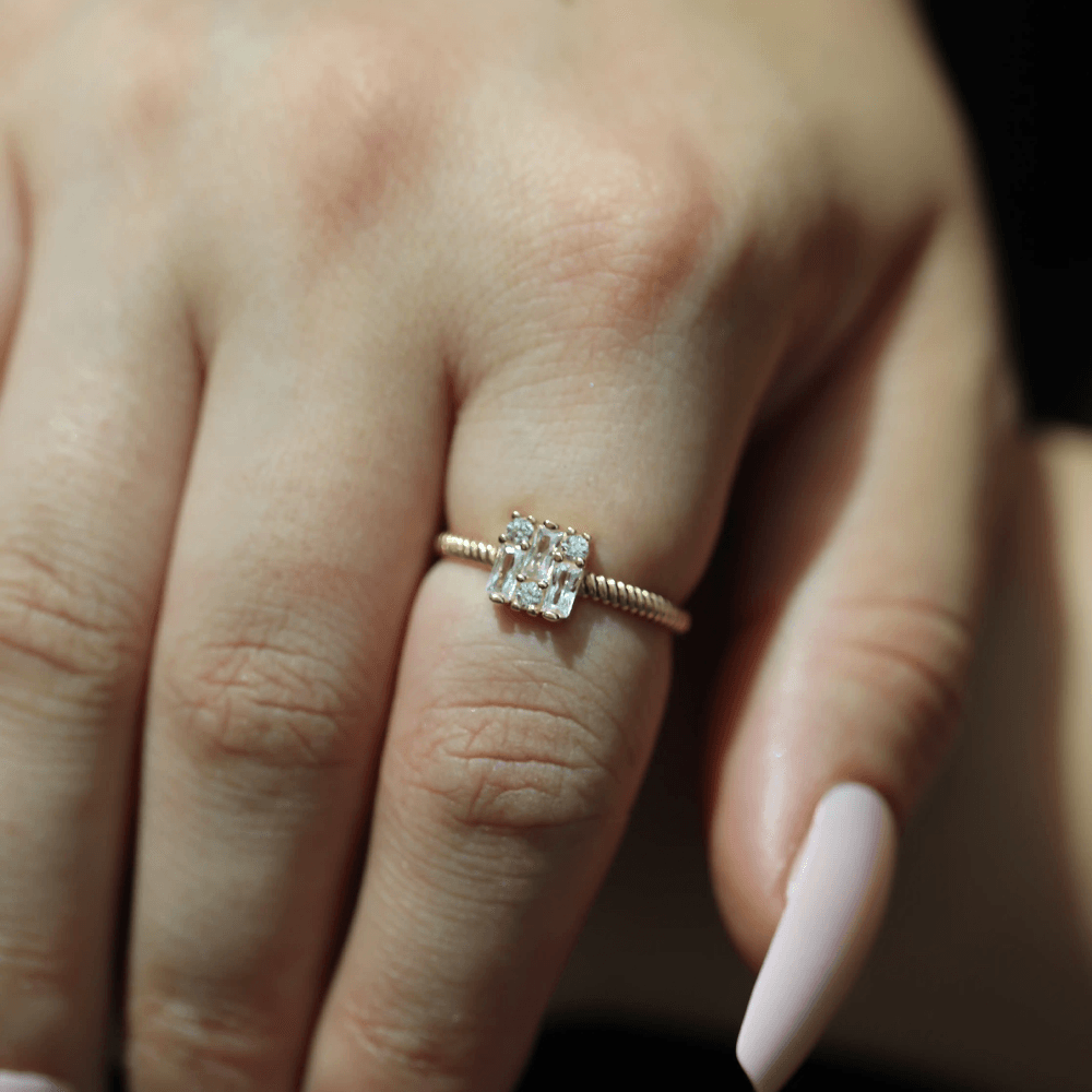 Tırtıklı Tektaş Yüzük